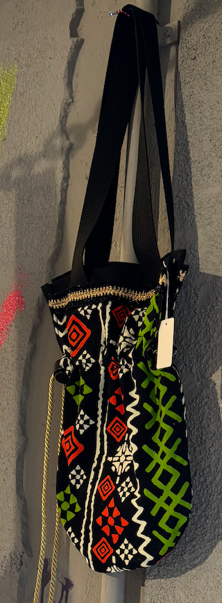 赤の広場巾着バッグ